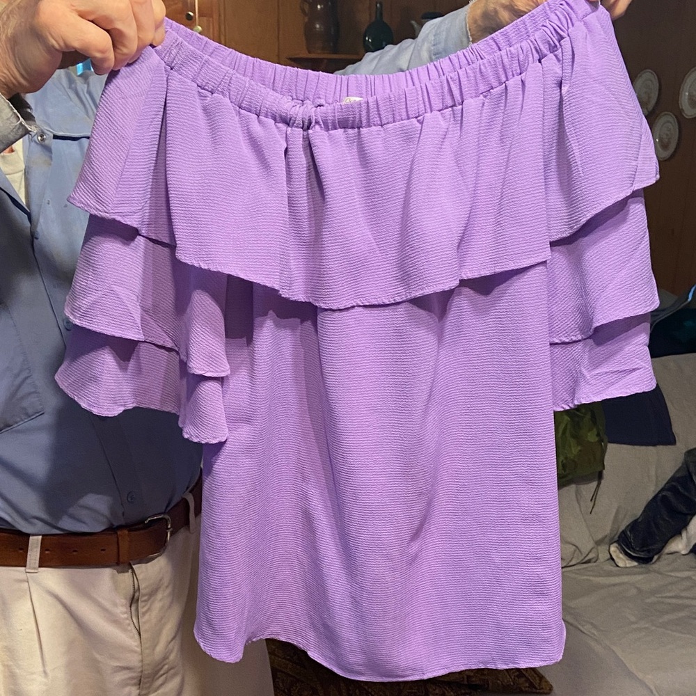 ANDREE BY UNIT Purple Off-Shoulder Top